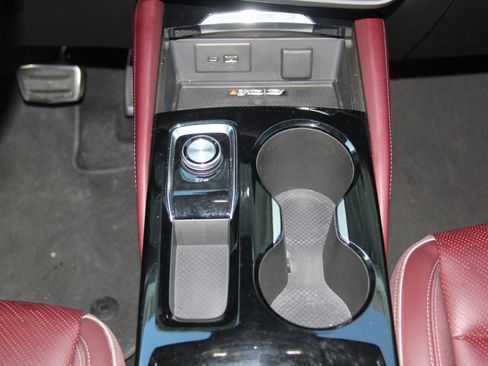 Used 2024 Buick Envision Sport Touring image 18