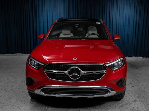 Certified 2026 Mercedes-Benz GLC 300 image 2
