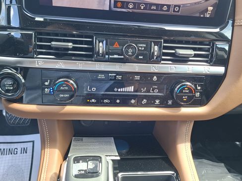 New 2026 Nissan Pathfinder Platinum FWD image 10