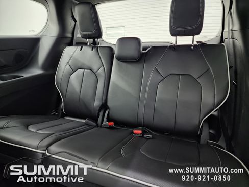 New 2026 Chrysler Pacifica Limited w/ S Appearance Package image 42