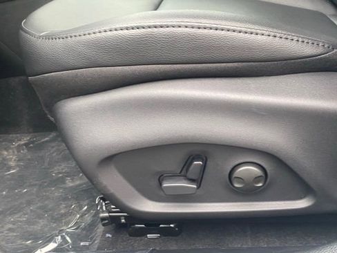 New 2026 Jeep Compass Limited image 16