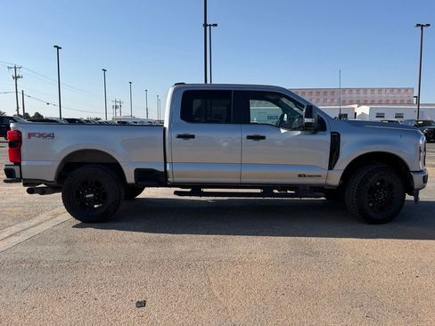 Used 2024 Ford F250 XL w/ STX Appearance Package AWD/4WD image 4