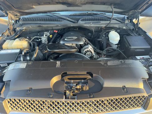 Used 2004 Chevrolet Silverado 1500 LS w/ Light Duty Power Package image 18