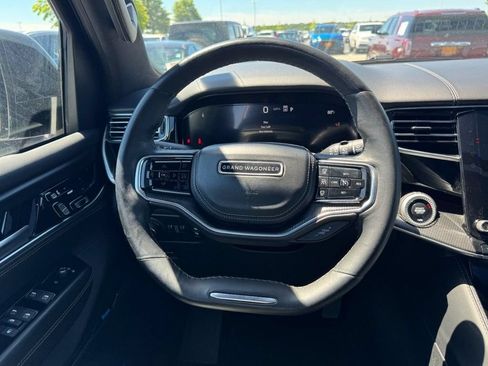 Used 2024 Jeep Grand Wagoneer Series II Obsidian w/ Quick Order Packagew 28T AWD/4WD image 15