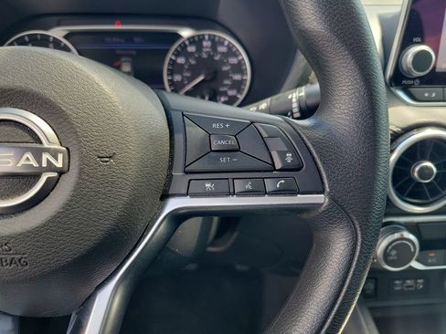 Used 2024 Nissan Sentra SV FWD image 24