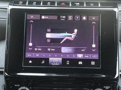 New 2025 Jeep Grand Cherokee Laredo image 15