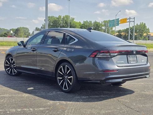 Used 2024 Honda Accord Touring image 17