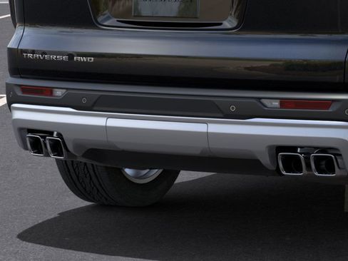 New 2025 Chevrolet Traverse LT image 14