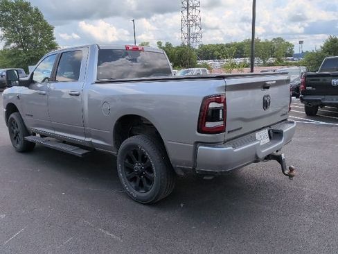 Used 2024 RAM 2500 Big Horn w/ Night Edition AWD/4WD image 4