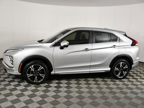 Used 2023 Mitsubishi Eclipse Cross SEL AWD/4WD image 9