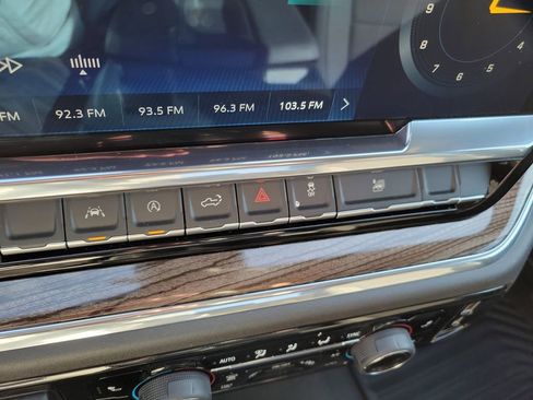 New 2025 Chevrolet Silverado 1500 LT AWD/4WD image 31
