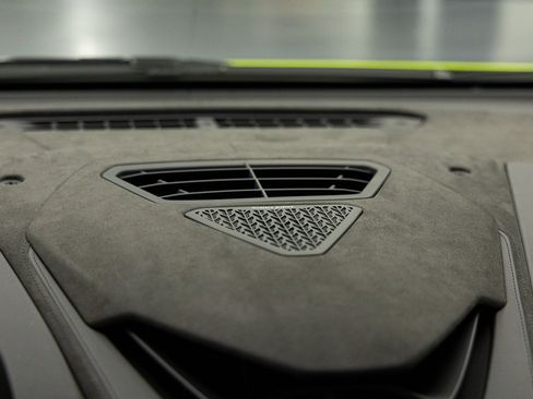 Used 2026 Lamborghini Temerario AWD/4WD image 44