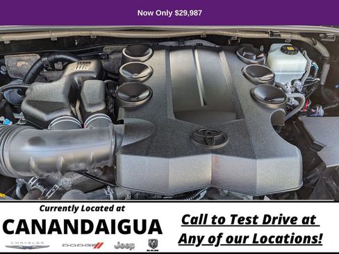 Used 2019 Toyota 4Runner SR5 AWD/4WD image 7