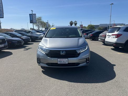 Used 2021 Honda Odyssey Touring image 1
