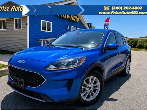Used 2020 Ford Escape SE FWD image 1