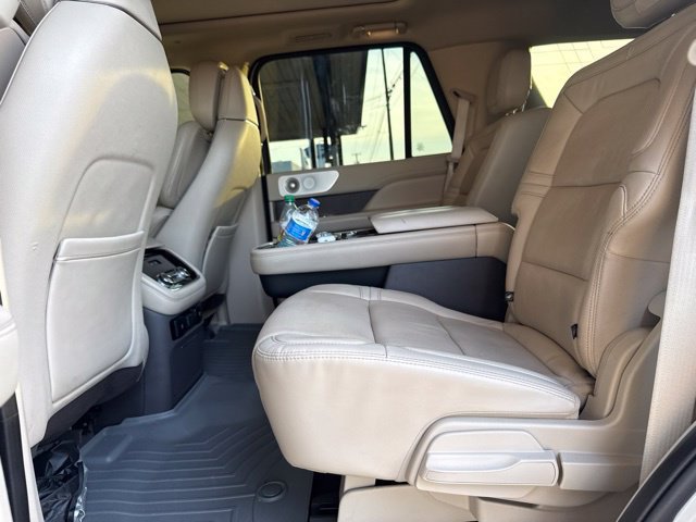 Used 2020 Lincoln Navigator Reserve w/ Luxury Package AWD/4WD image 8