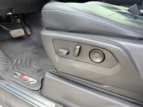 Used 2024 Chevrolet Silverado 2500 LT AWD/4WD image 23