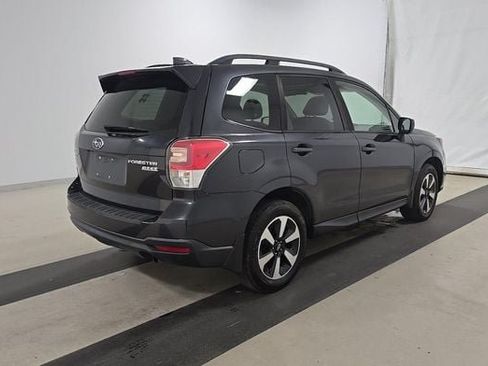 Used 2017 Subaru Forester 2.5i Premium w/ All-Weather Package AWD/4WD image 2