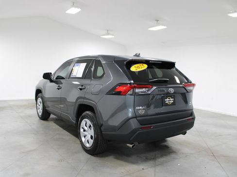 Used 2025 Toyota RAV4 LE AWD/4WD image 7