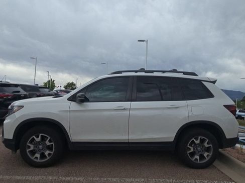 Used 2023 Honda Passport TrailSport image 12