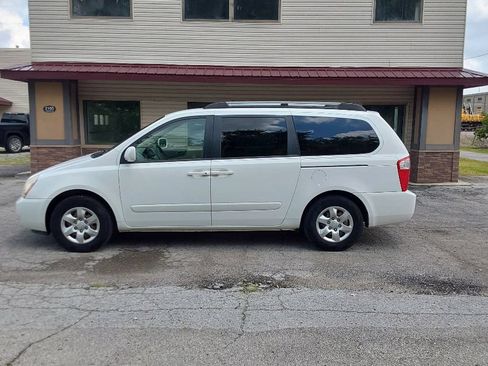 Used 2008 Kia Sedona LX FWD image 3