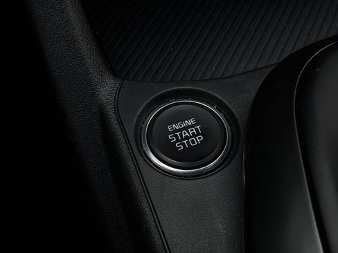 Used 2025 Kia K4 FWD image 25