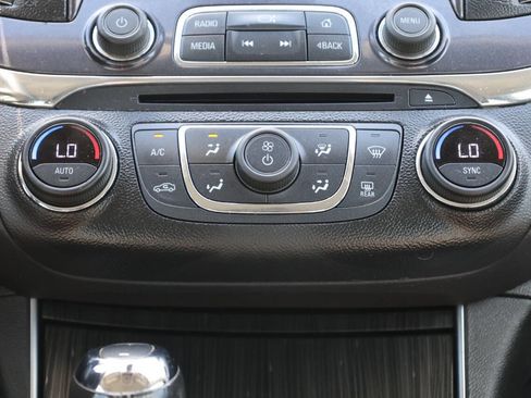 Used 2019 Chevrolet Impala Premier image 20