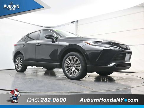 Used 2023 Toyota Venza Limited AWD/4WD image 16