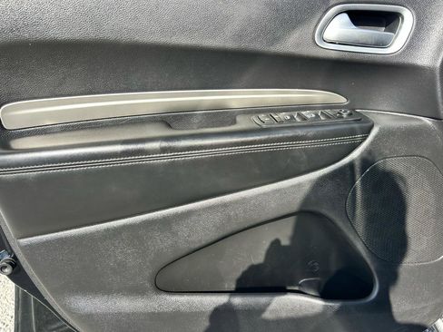 Used 2020 Dodge Durango SXT RWD image 8