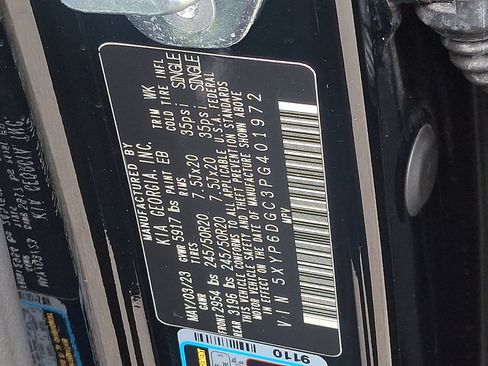 Certified 2023 Kia Telluride S w/ S Sunroof Package image 27