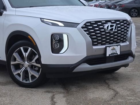 Used 2022 Hyundai Palisade SEL w/ Convenience Package image 3