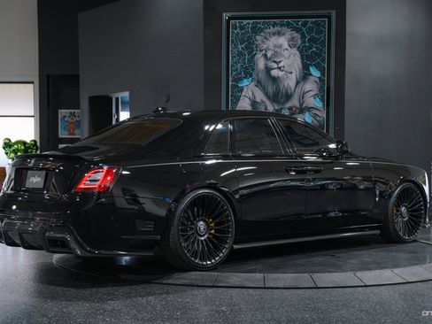 Used 2022 Rolls-Royce Ghost Black Badge image 5
