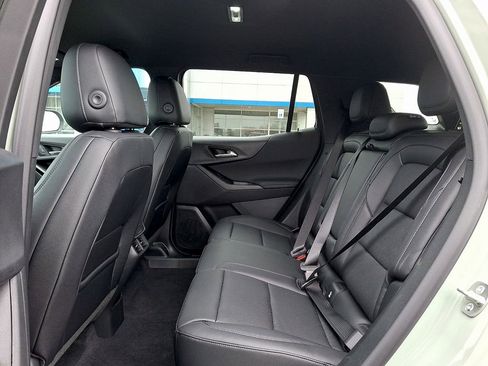 New 2026 Chevrolet Equinox LT w/ Convenience Package II AWD/4WD image 6