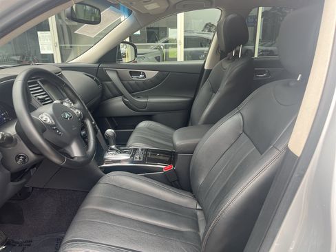 Used 2017 INFINITI QX70 2WD w/ Premium Package image 5