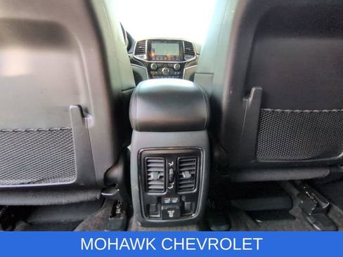 Used 2019 Jeep Grand Cherokee Limited AWD/4WD image 22