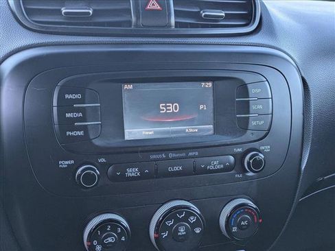 Used 2016 Kia Soul + image 13