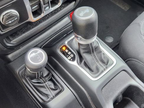 Used 2023 Jeep Wrangler Sahara image 22