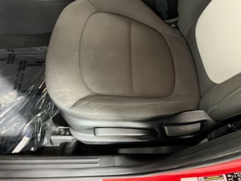Used 2019 Kia Soul FWD image 13