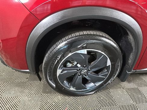 Certified 2026 Nissan Rogue SV AWD/4WD image 12
