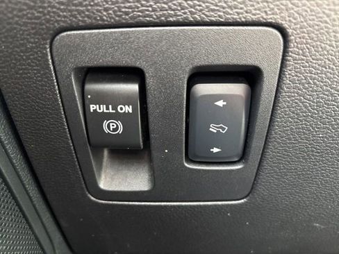 Used 2018 Ford F150 XLT w/ Equipment Group 302A Luxury AWD/4WD image 17