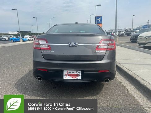 Used 2015 Ford Taurus Limited FWD image 10