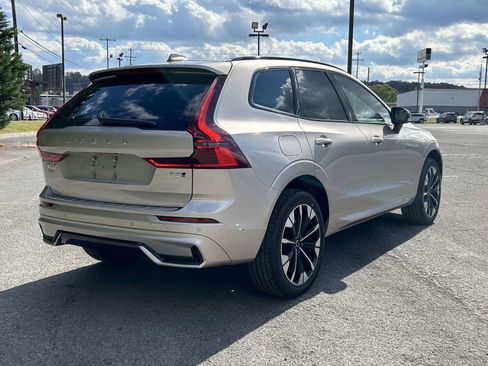 New 2026 Volvo XC60 B5 Plus w/ Protection Package Premier image 3