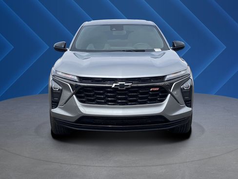 Used 2024 Chevrolet Trax RS w/ Driver Confidence Package FWD image 8