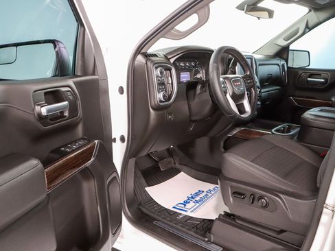 Used 2021 GMC Sierra 1500 Elevation image 3