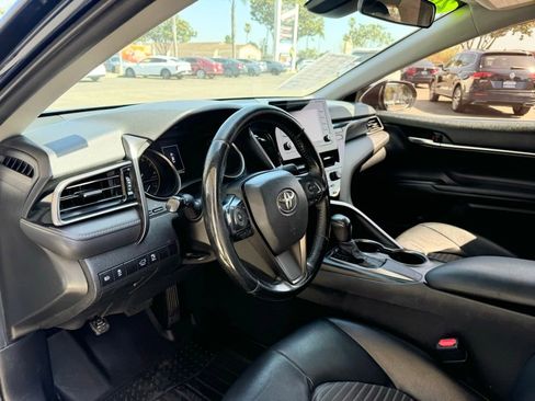 Used 2021 Toyota Camry SE w/ Carpet Mat Package (TMS) FWD image 10