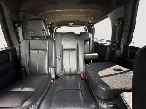Used 2015 Ford Expedition EL XLT w/ Equipment Group 202A AWD/4WD image 13