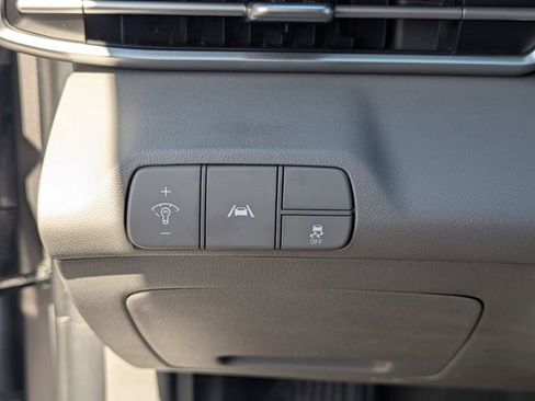 Used 2023 Hyundai Elantra SEL w/ Convenience Package image 31