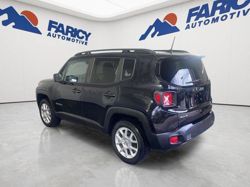 Used 2023 Jeep Renegade Latitude w/ Premium Group AWD/4WD image 30