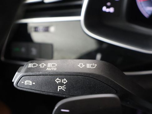 Used 2023 Audi Q8 Premium w/ Convenience Package image 43