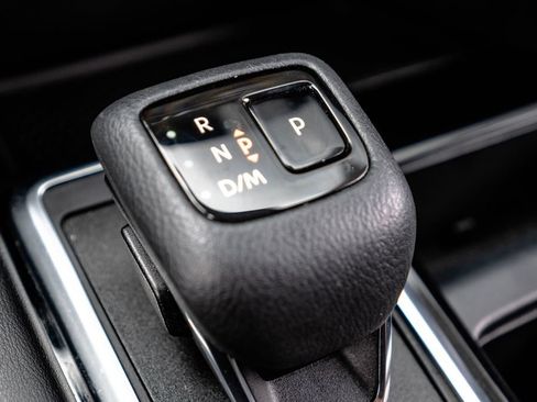 Used 2023 Nissan Pathfinder SL FWD image 25